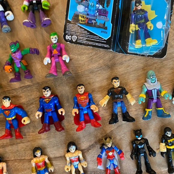80 DC comics Imaginext figures - Picture 7 of 11